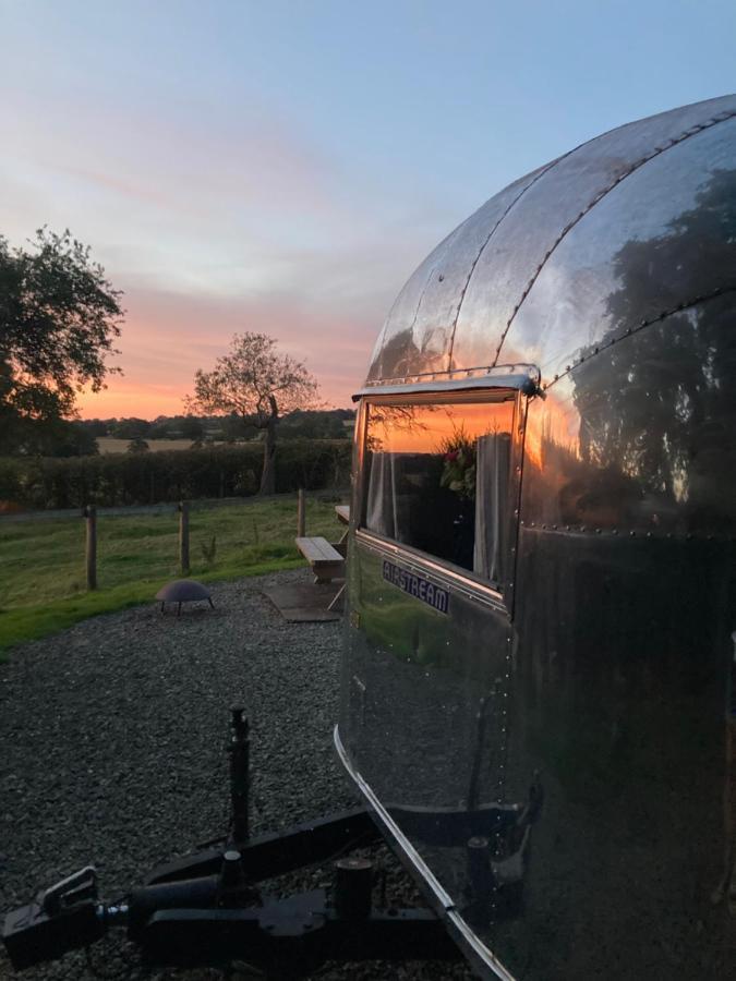 Farm stay Vintage Airstream Ludlow
